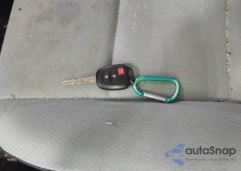 2015 Toyota Prius C One из США, поврежденный, VIN JTDKDTB35F1577941